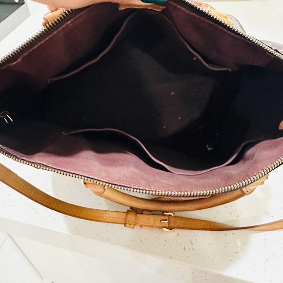 Louis Vuitton Crossbody - Picture 6 of 11